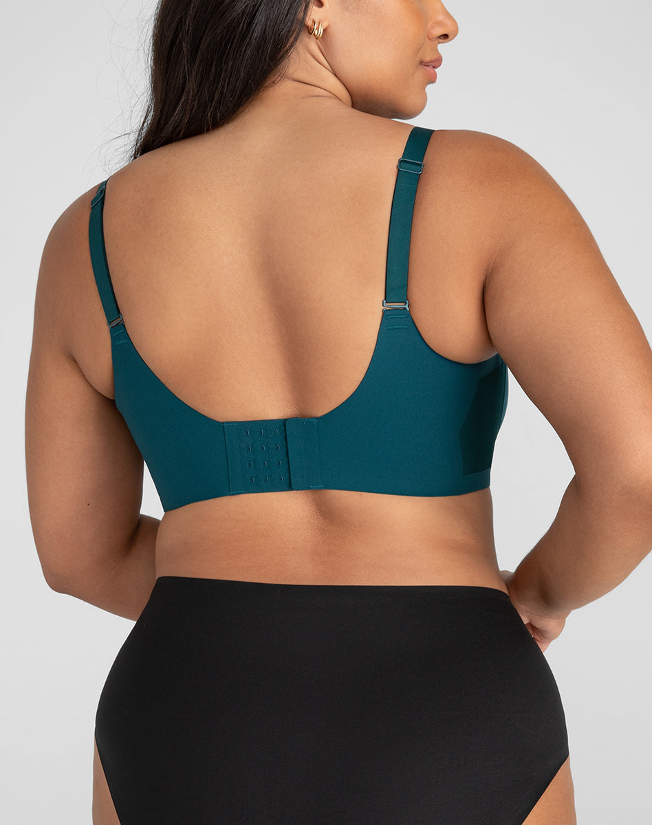 CrossOverBra-Model-Deep_Aqua-XL-Julia-Back.jpg