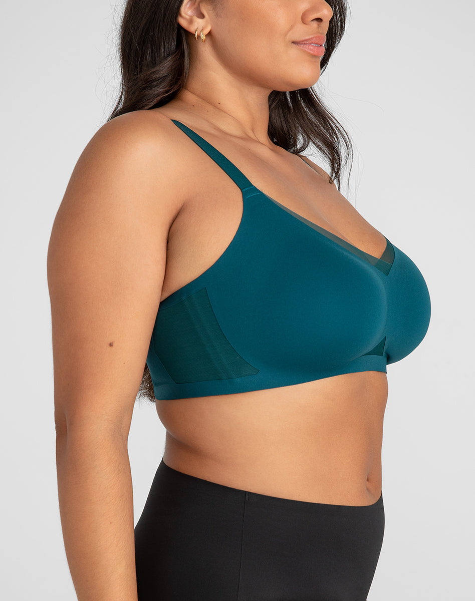 CrossOverBra-Model-Deep_Aqua-XL-Julia-Side.jpg