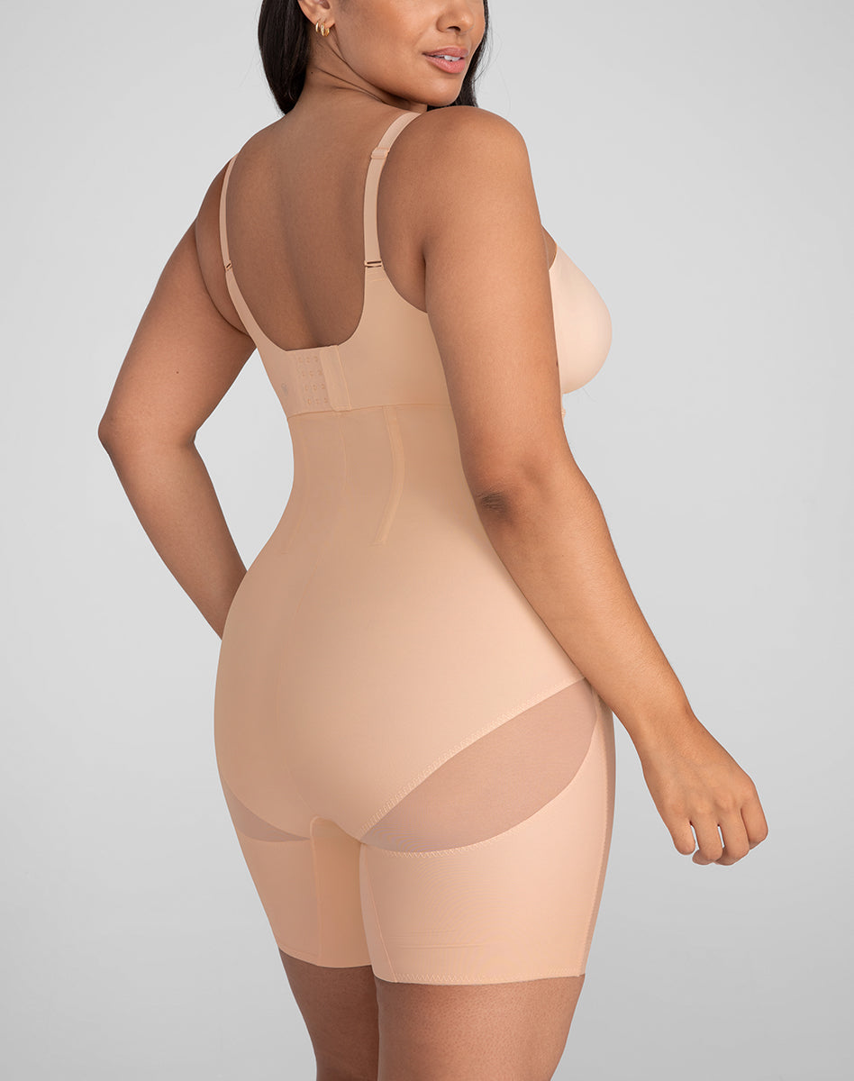 SPS-Model-Blush-XL-Julia-Back.jpg