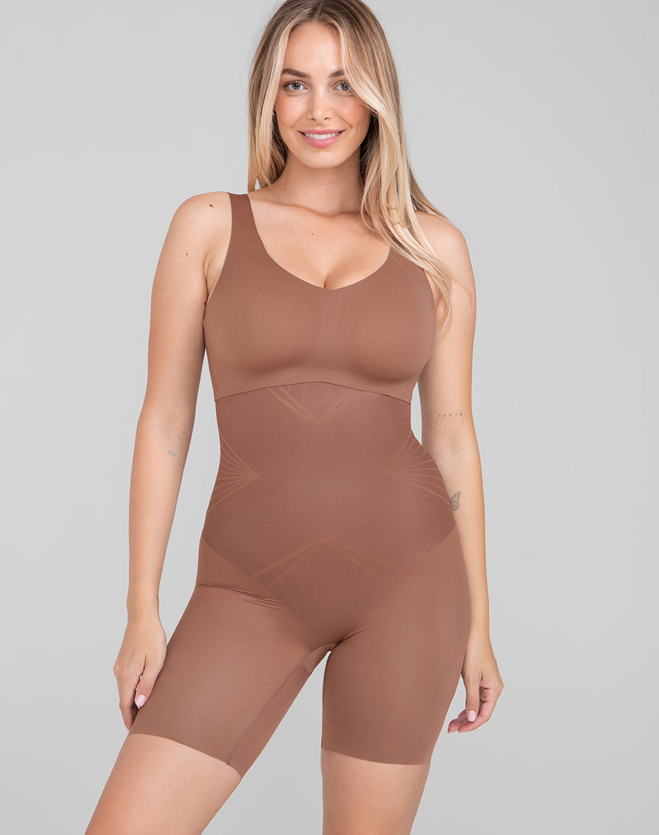 ShadowSculptHighWaistShort-Model-Toffee-M-Raine-Front.jpg