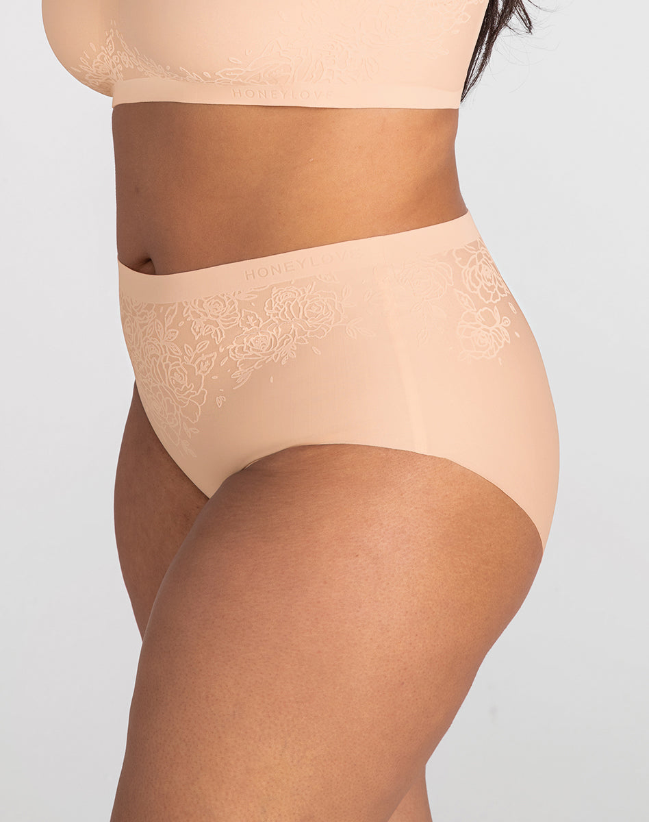SilhouetteRBrief-Model-Blush-1X-Julia-Side.jpg